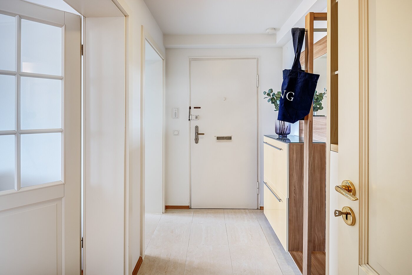 Piso ático de 2 habitaciones | München-Au | 2209ML3 | Flur Blickrichtung Eingangstür