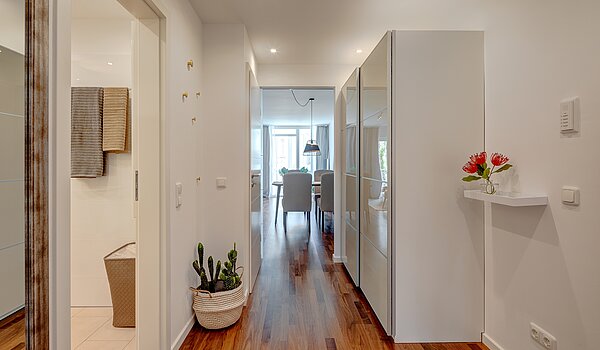 Apartamento de 2 habitaciones | München-Schwabing | 70434 | Flur mit "verstecktem"...