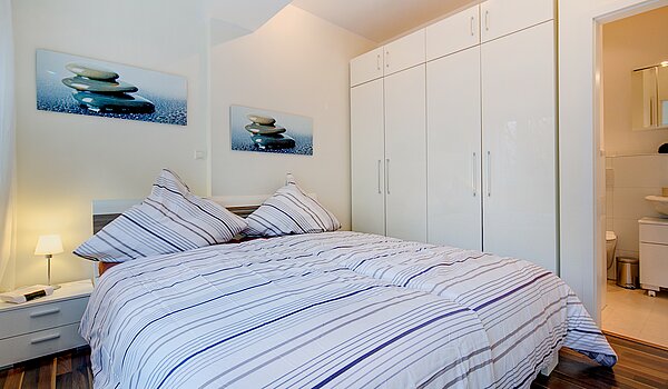 Piso en planta baja de 4 habitaciones | München-Neuhausen | 70471 | ...mit Zugang zum Duschbad