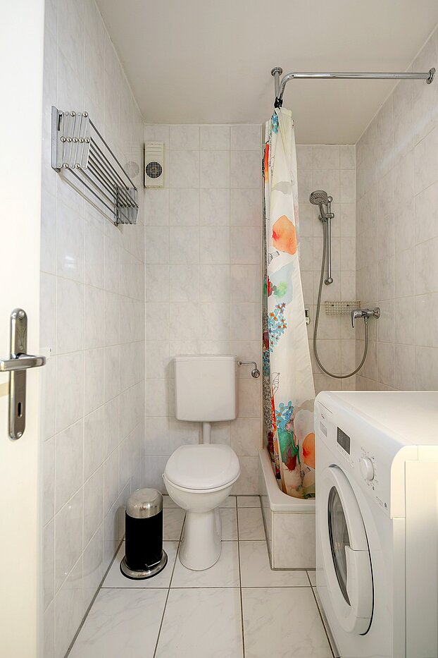 Piso en planta baja de 1 habitación | München-Nymphenburg | 2203ML1 | Duschbad mit Waschtrockner