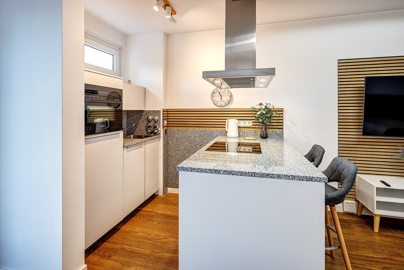 Apartment de 1 habitación | München-Milbertshofen | 70183 | Große Arbeitsfläche