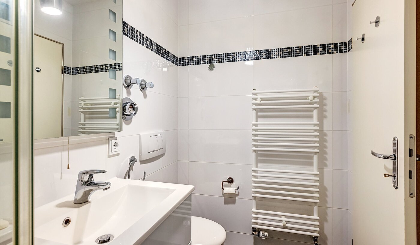 Apartamento de 2 habitaciones | München-Sendling | 2106ML2 | ..und Handtuchheizkörper