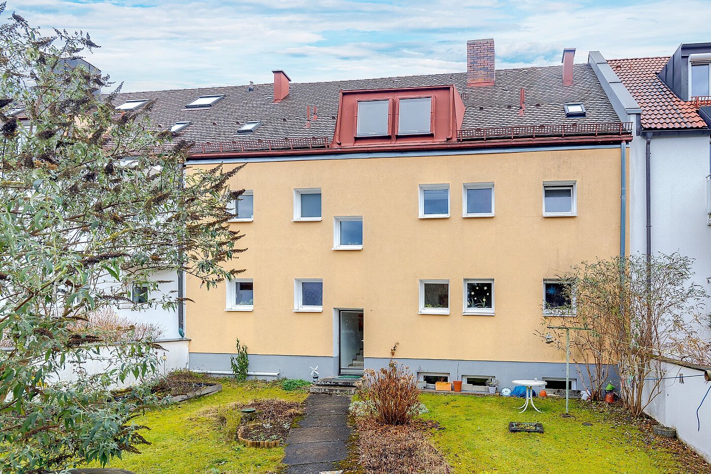 Apartamento de 1 habitación | München-Bogenhausen | 2012ML2 | Rückseite des Hauses