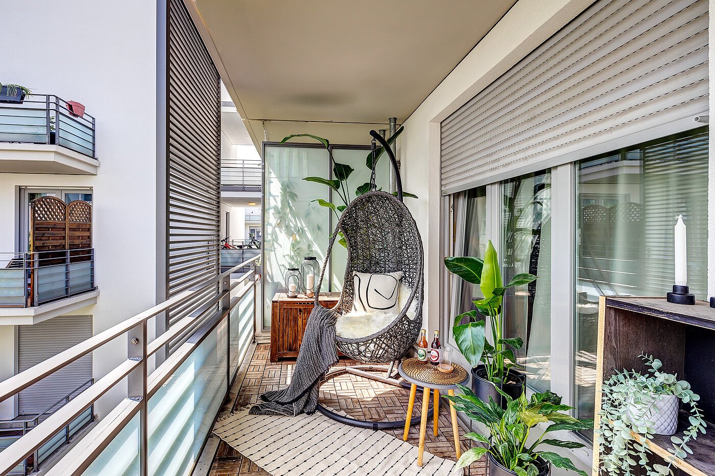 Apartamento de 2.5 habitaciones | 70020 | Großer Balkon...