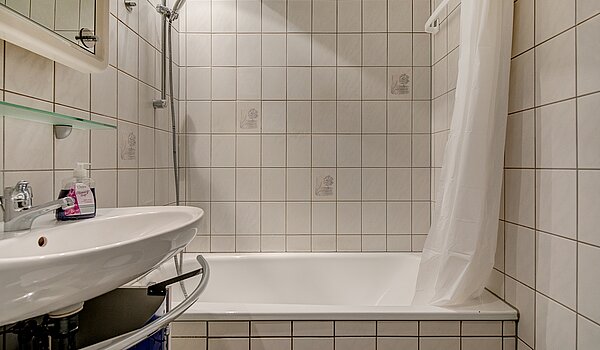 Apartment de 1 habitación | München-Feldmoching | 70484 | Badezimmer