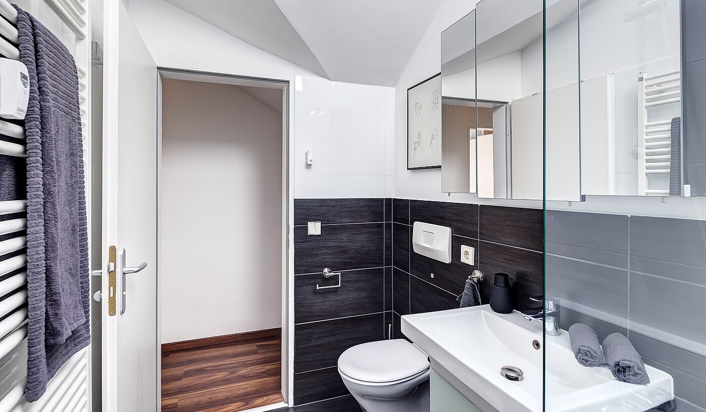 Apartamento de 2 habitaciones | München-Untermenzing | 70177 | ...mit stilvollen Fliesen...