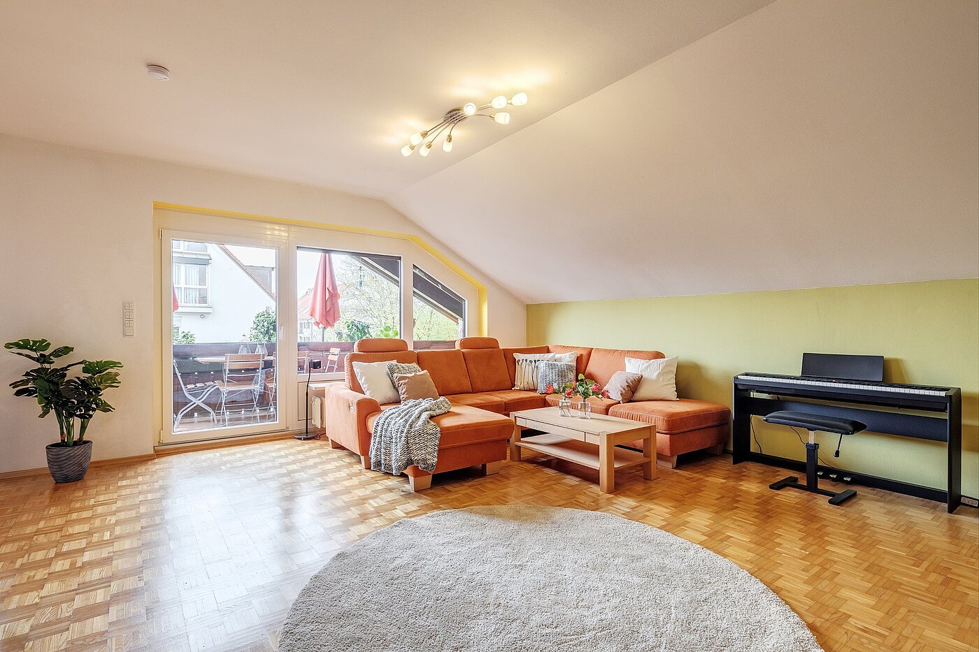 Apartamento de 3 habitaciones | Karlsfeld | 1904ML1 | ...Wohnzimmer...