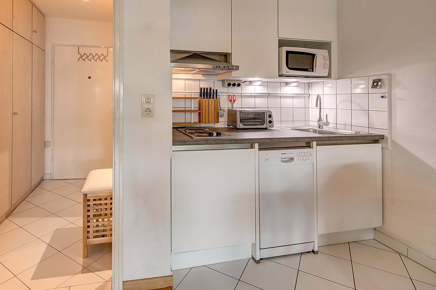 Entresuelo  de 1 habitación | München-Neuhausen | 1911ML10 | Apartmentküche