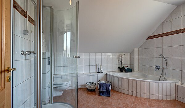 Apartamento de 5 habitaciones | München-Aubing | 1804ML3 | Bad im DG