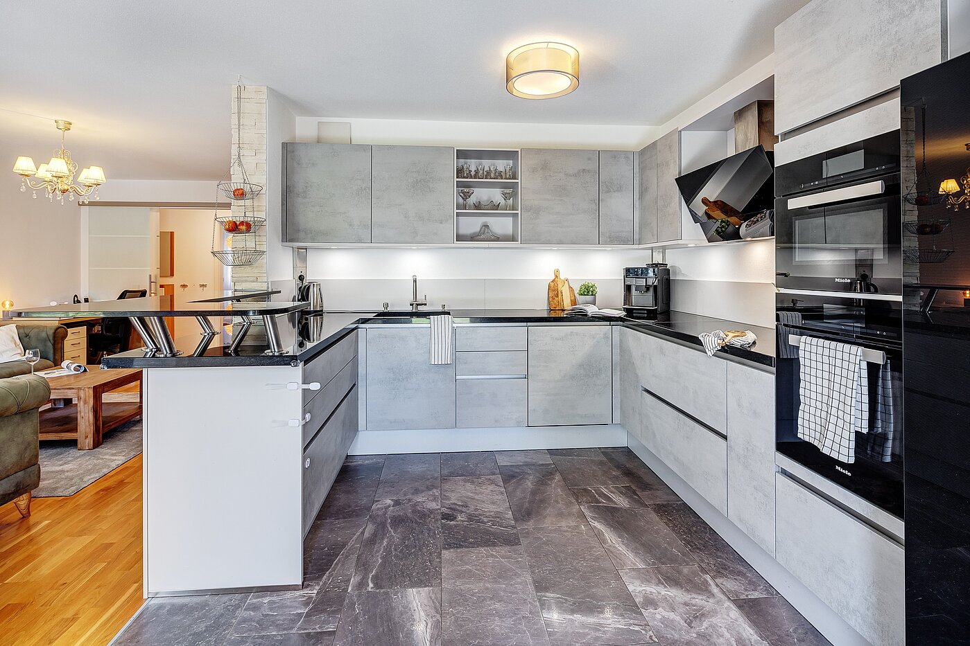 Piso en planta baja de 3 habitaciones | Wolfratshausen | 2208ML1 | ...Küche mit...