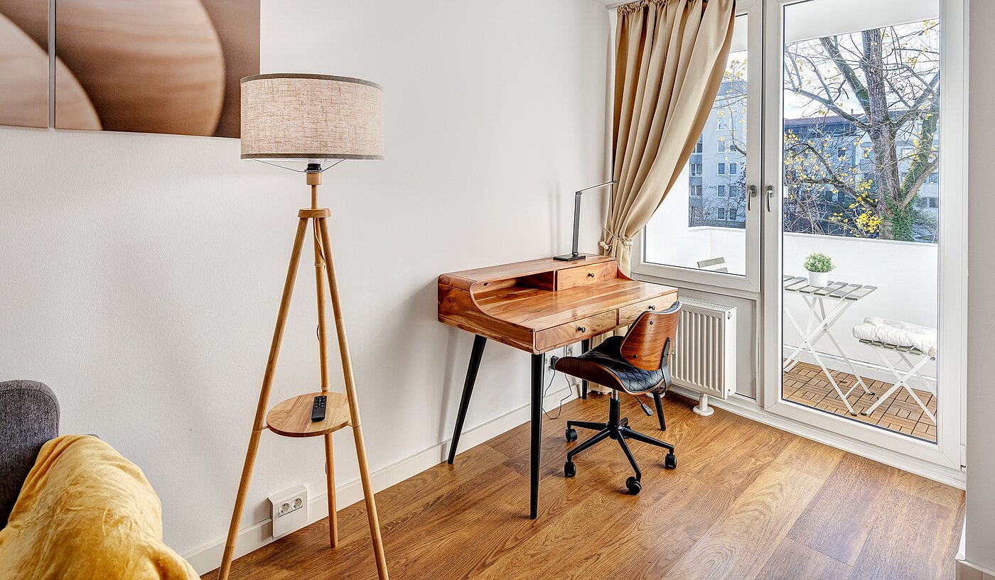 Apartment de 1 habitación | München-Milbertshofen | 70183 | Schreibtisch...