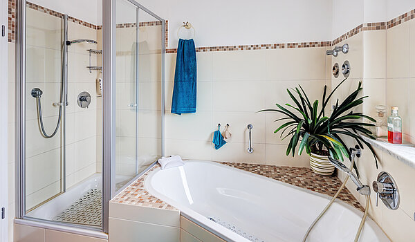 Apartamento de 3.5 habitaciones | Bad Aibling | 70442 | ...mit Wanne und Dusche...