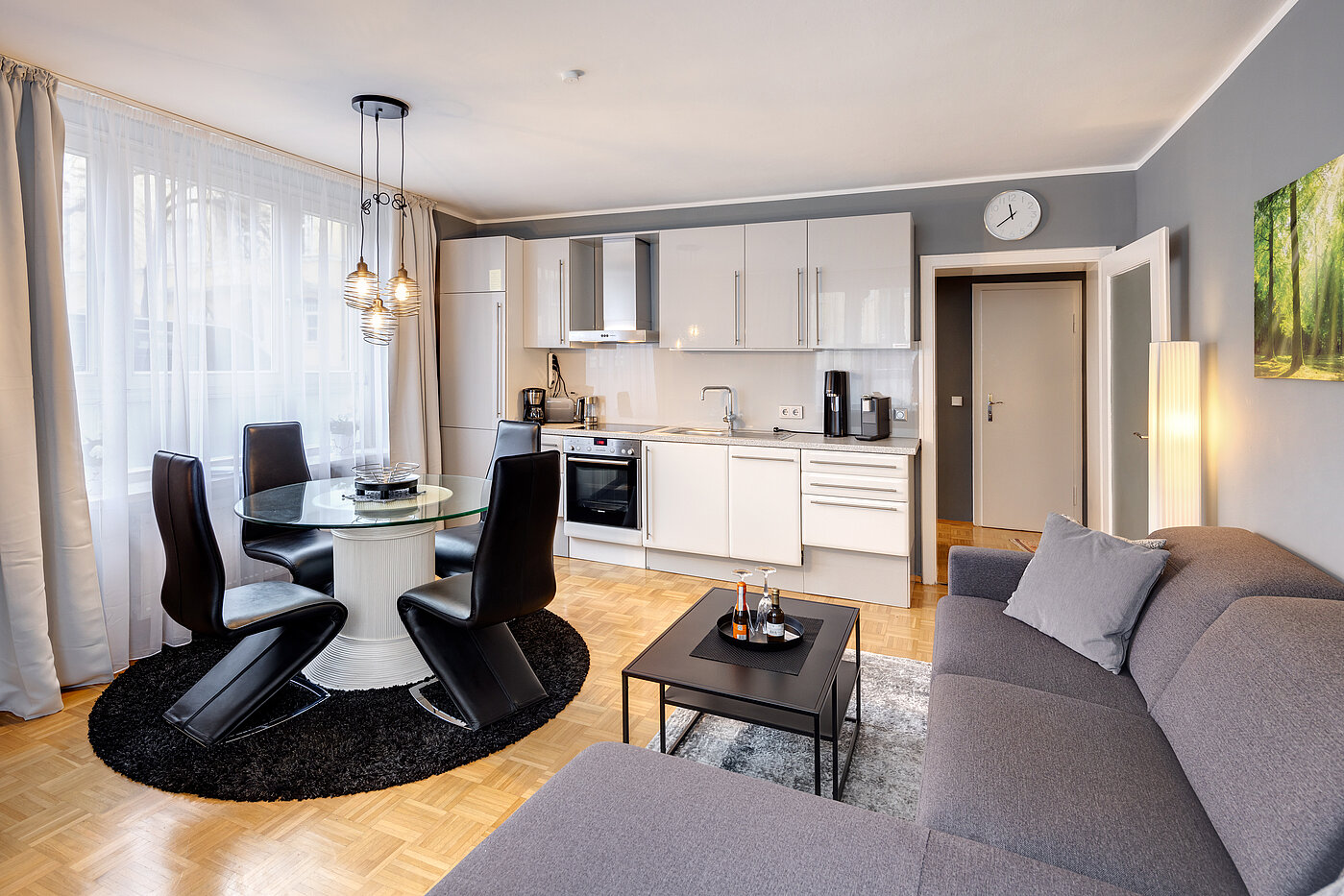 Piso en planta baja de 2 habitaciones | 70219 | ...mit Platz zum Essen und Kochen