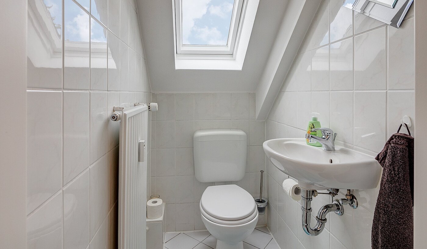 Piso ático de 3 habitaciones | München-Hasenbergl | 1803ML5 | Separate Toilette