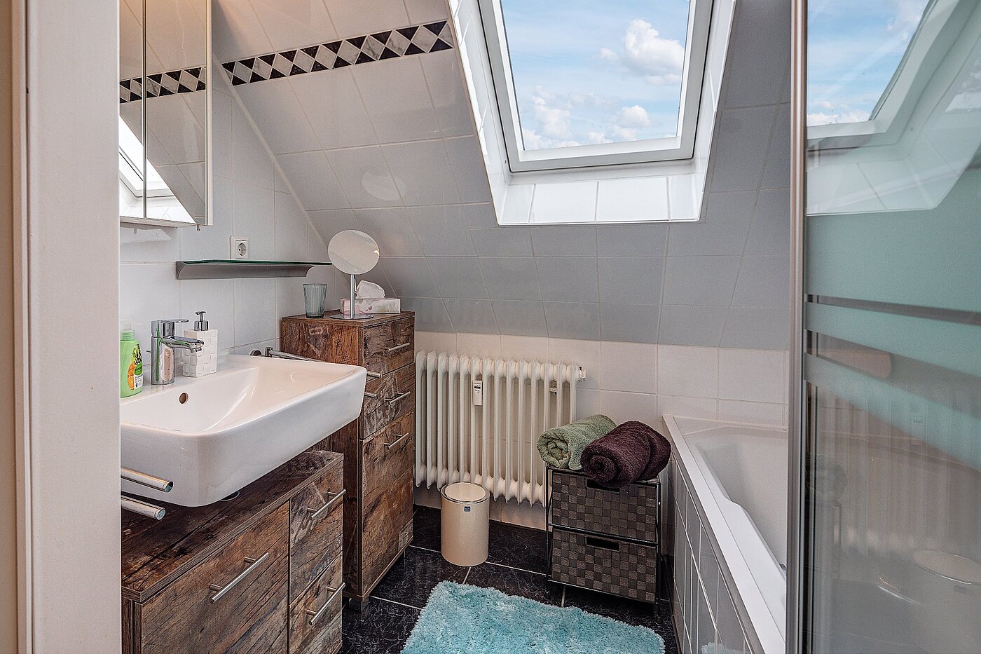 Piso ático de 3 habitaciones | München-Hasenbergl | 1803ML5 | ...mit Duschwanne