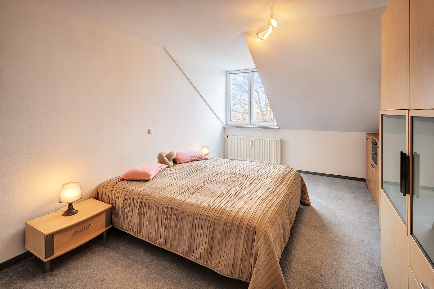 Apartamento de 2 habitaciones | Poing | 70373 | Komfortables Schlafzimmer...
