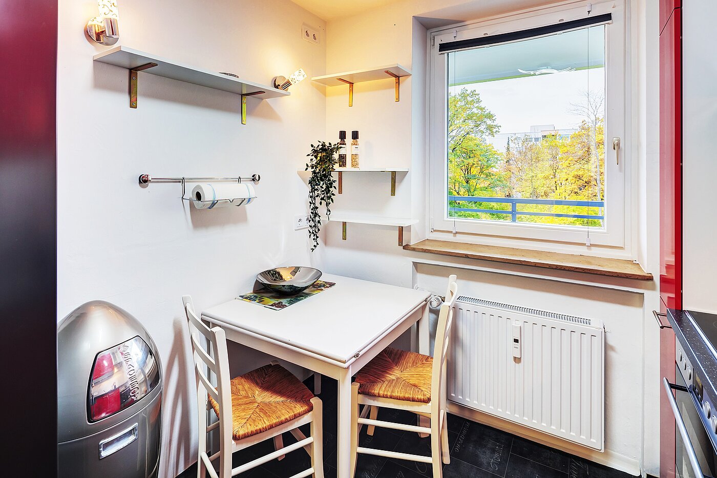 Apartamento de 2 habitaciones | München-Perlach | 70300 | ... mit Essecke und...