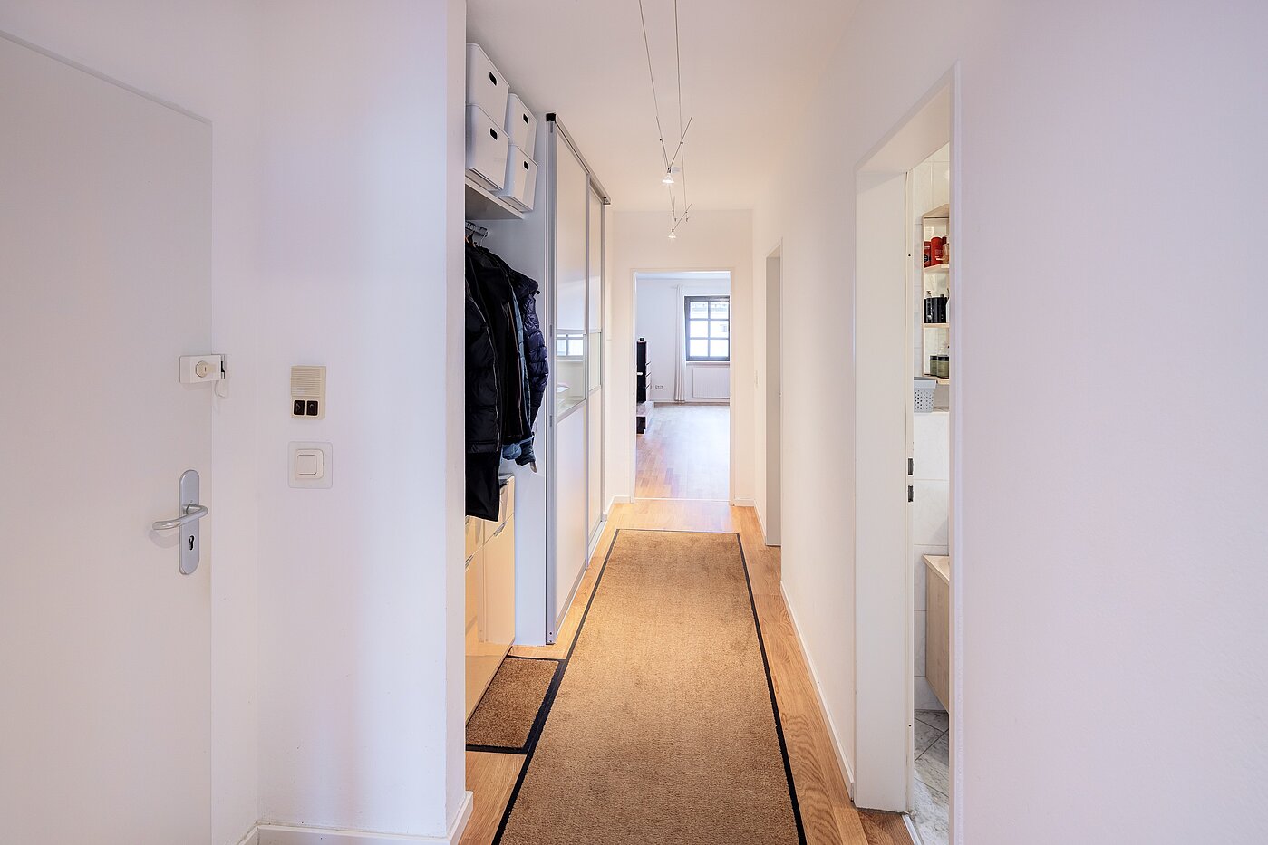 Apartamento de 2 habitaciones | 70206 | Diele mit...
