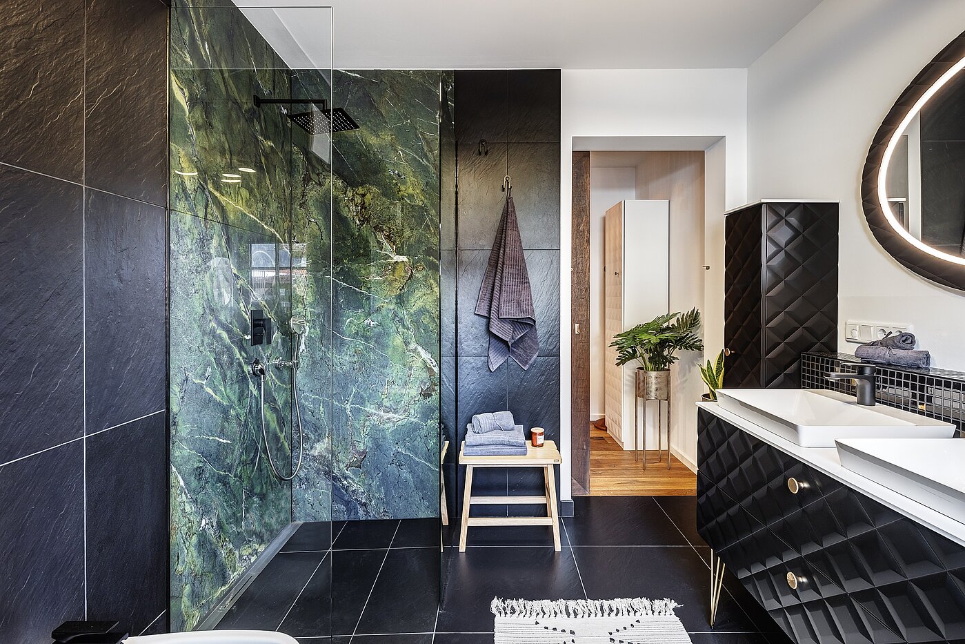 Piso en planta baja de 2 habitaciones | Bad Wiessee | 700942 | ...und hochwertigen Keramikfliesen
