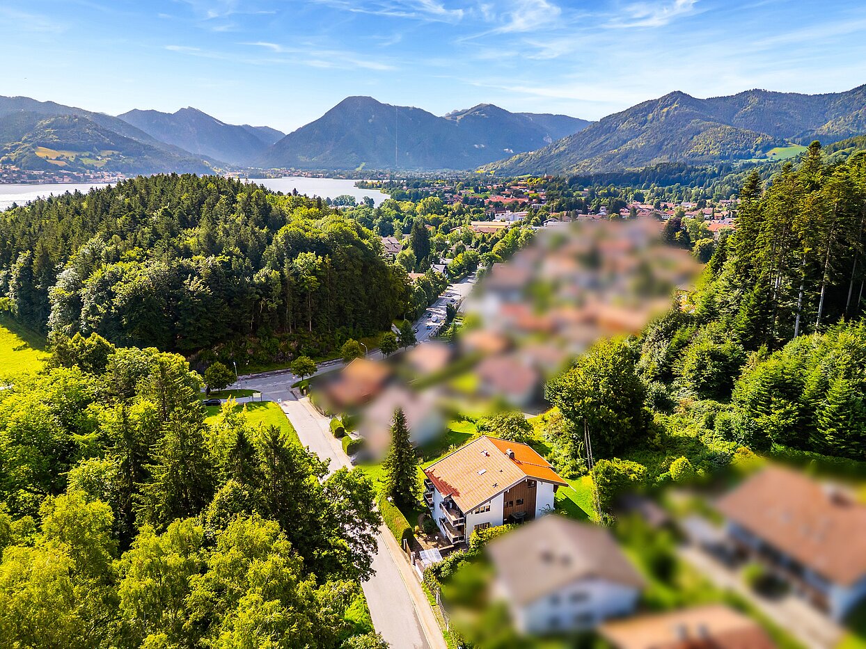 Mehrfamilienhaus de 10 habitaciones | Bad Wiessee | 70212 | Luftaufnahme nach Bad Wiessee