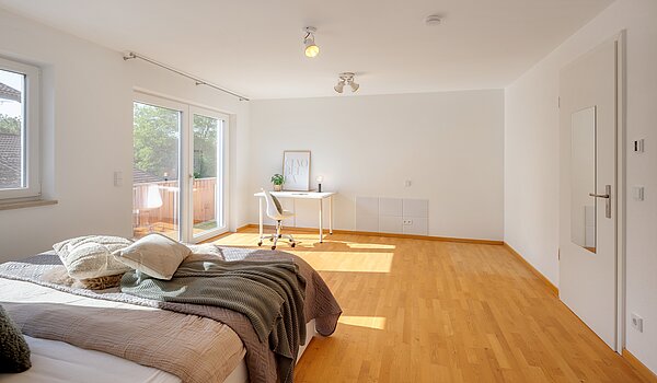 Propiedad especial de 9 habitaciones | 70406 | Zimmer 2 Obergeschoss