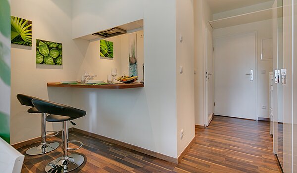Piso en planta baja de 4 habitaciones | München-Neuhausen | 70471 | ...mit Theke zur Küche