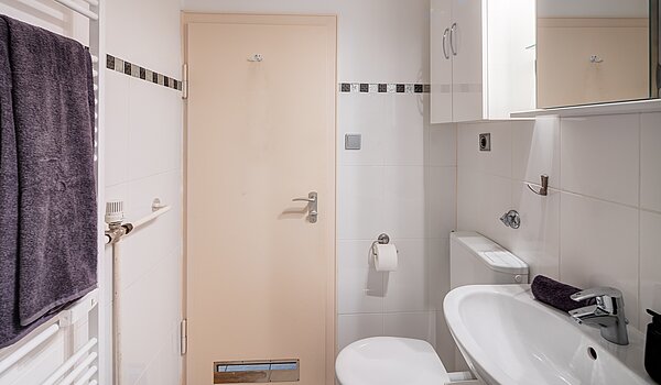 Apartment de 1 habitación | München-Forstenried | 70190 | Geschmackvolles Bad...