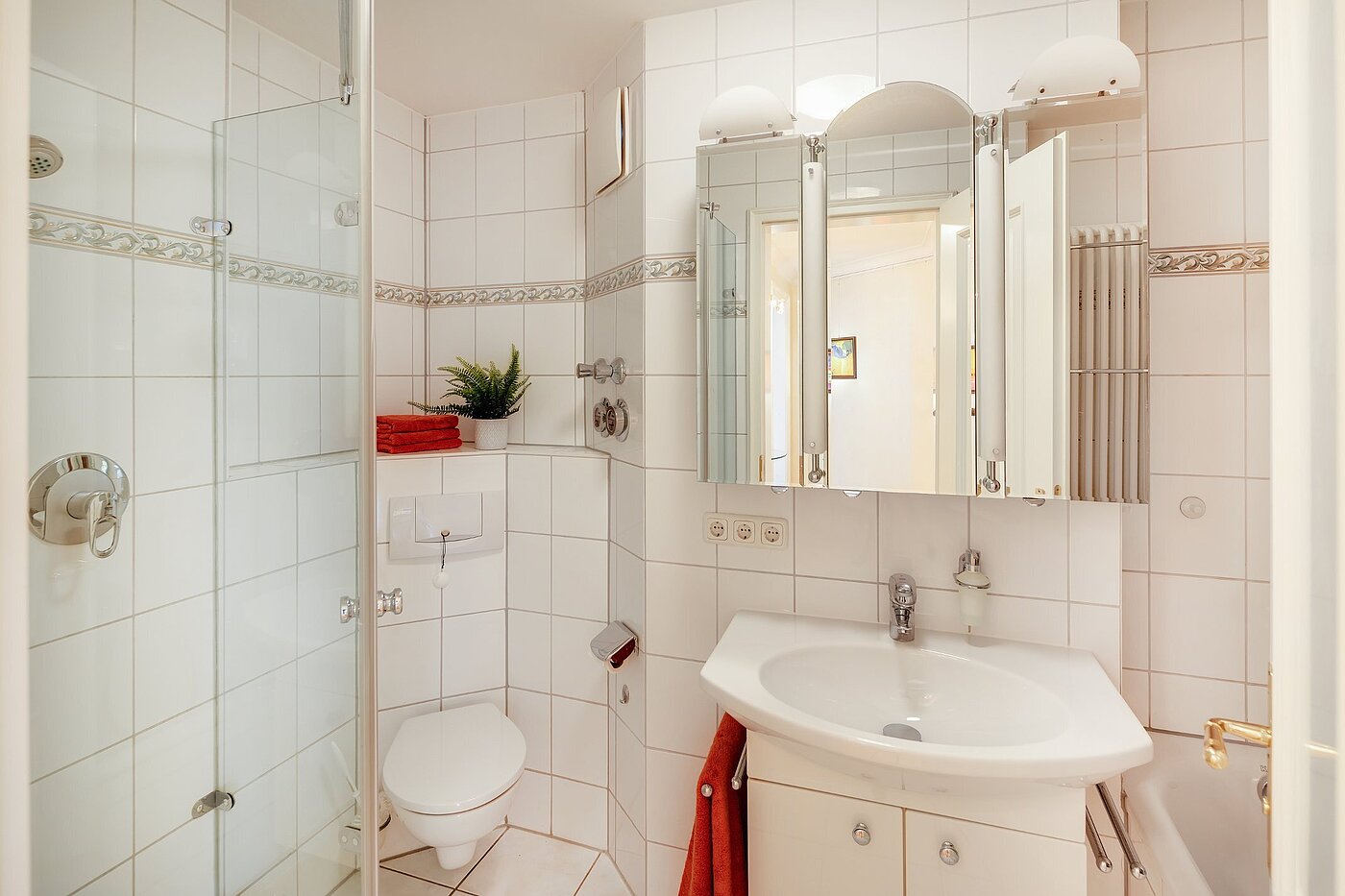 Apartamento de 2 habitaciones | München-Sendling | 2010ML1 | Hell gefliest mit Dusche...