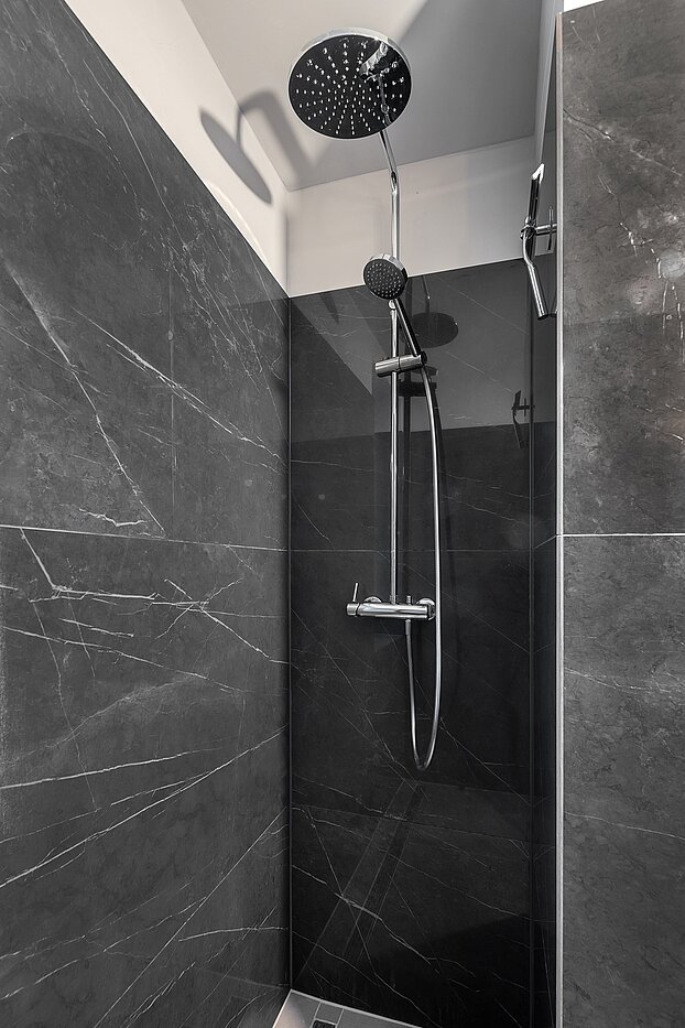 Entresuelo  de 2 habitaciones | München-Lehel | 2012ML1 | ...begehbarer Dusche