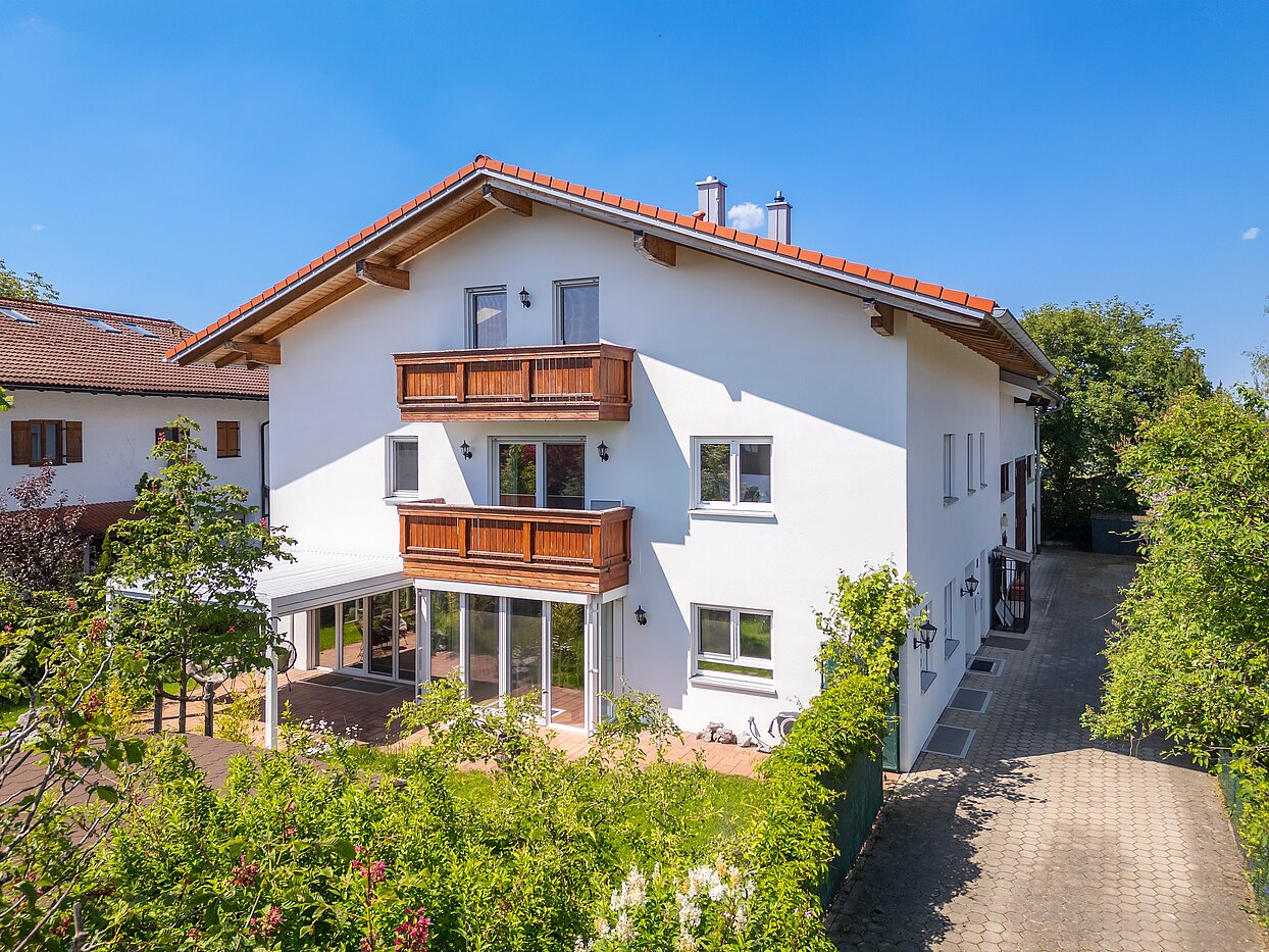 Propiedad especial de 8 habitaciones | 70406 | Außenansicht