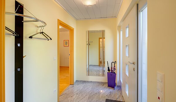 Casa unifamiliar  de 5 habitaciones | Icking | 70438 | Eingangsbereich mit...