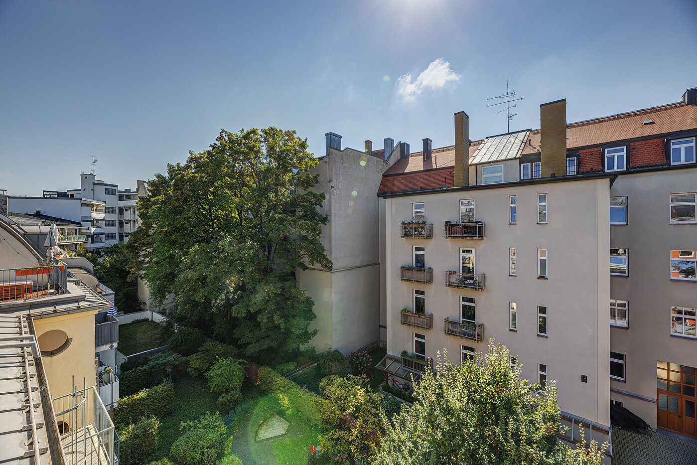 Apartamento de 1 habitación | München-Schwabing | 70449 | Blick von der Terrasse...