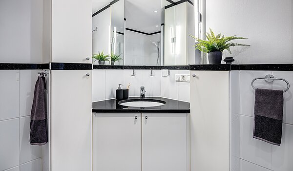 Apartamento de 3 habitaciones | München-Schwabing | 2202ML12 | Der Waschtisch geschickt platziert