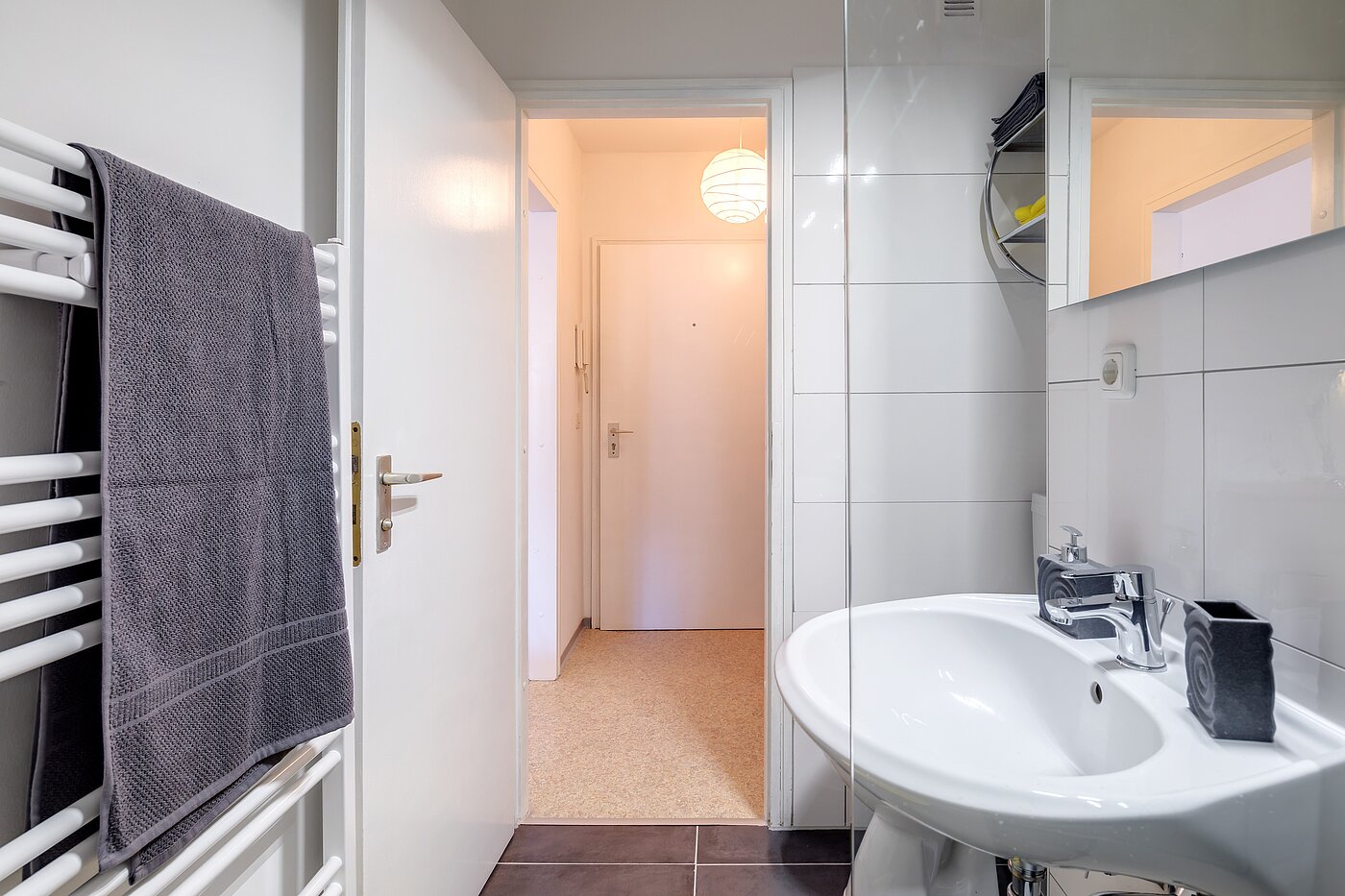Apartamento de 1 habitación | München-Neuhausen | 2301ML8 | ...und Handtuchheizkörper