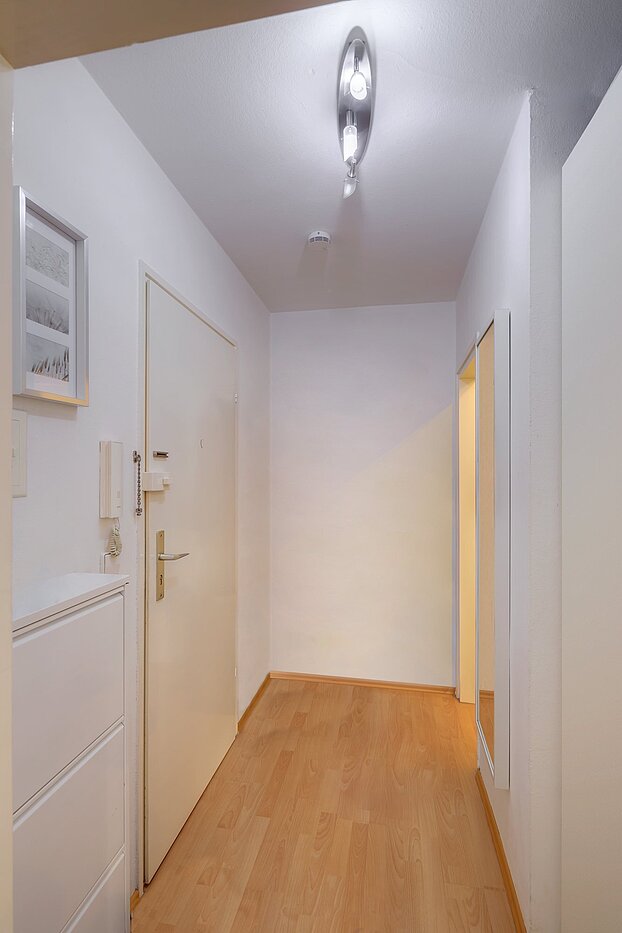 Apartamento de 1 habitación | München-Obergiesing | 2104ML3 | Flur mit Schrank im Eck
