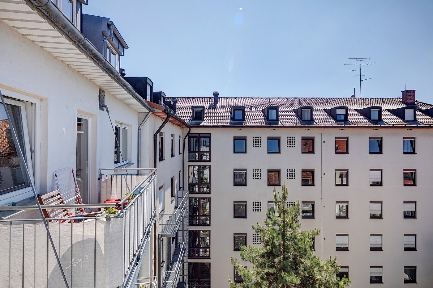 Piso dúplex  de 2.5 habitaciones | München-Ludwigsvorstadt | 2111ML5 | ...und Blick zum Innenhof...