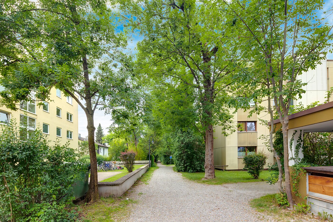 Apartamento de 1 habitación | Ottobrunn | 2301ML1 | Grüne Außenanlage