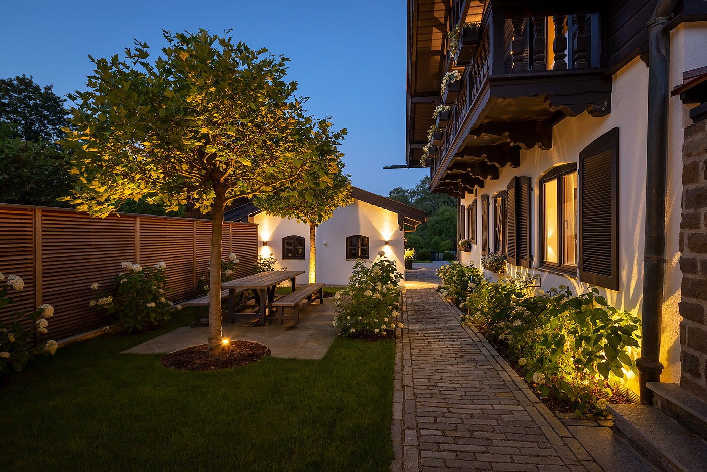 Propiedad especial de 15 habitaciones | Bad Wiessee | 701592 | Chalet II Innenhof