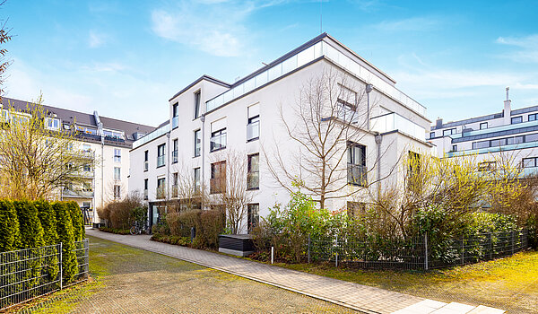 Penthouse de 2 habitaciones | München-Bogenhausen | 70385 | Hausansicht mit...