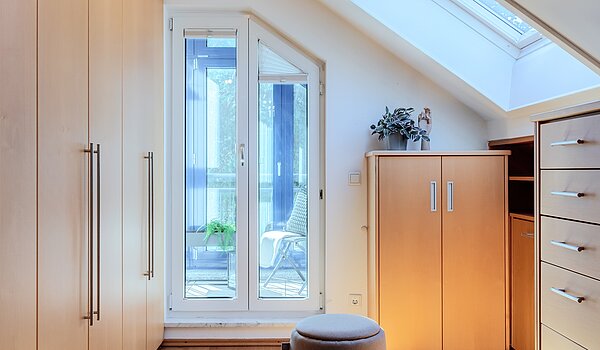 Piso ático de 3 habitaciones | 70501 | Kinder- Gäste- oder...