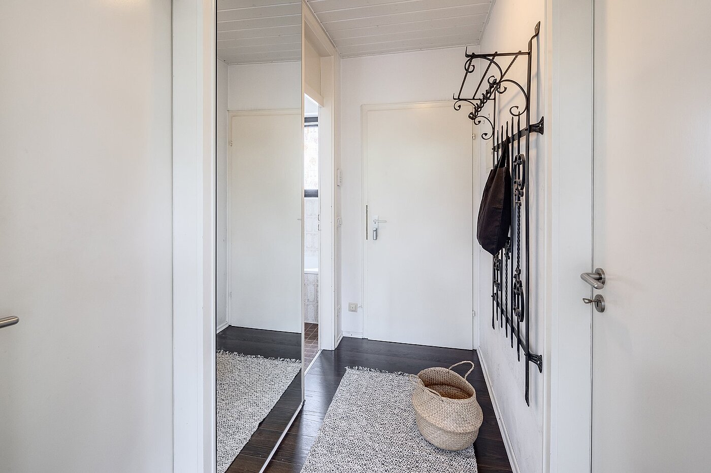 Apartamento de 2 habitaciones | Karlsfeld | 1906ML2 | Großzügiger Flur mit...
