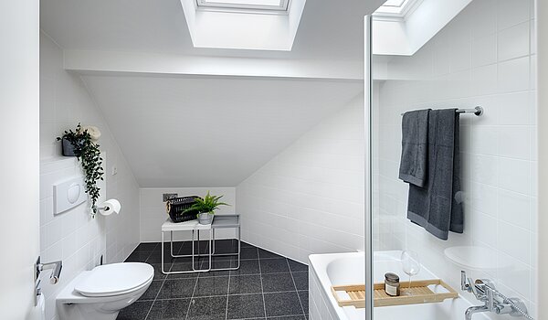 Piso ático de 1 habitación | München-Sendling | 700402 | Badezimmer mit Wanne