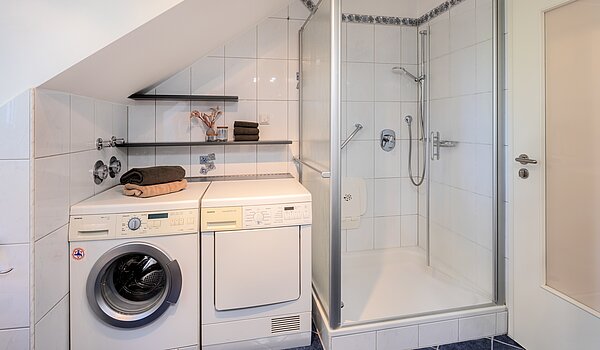 Piso ático de 3 habitaciones | 70501 | Dusche