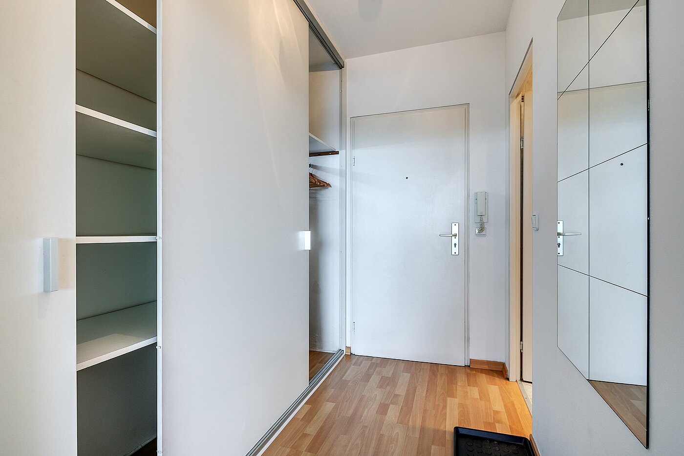 Apartamento de 1 habitación | München-Moosach | 1903ML3 | Mit Einbauschrank