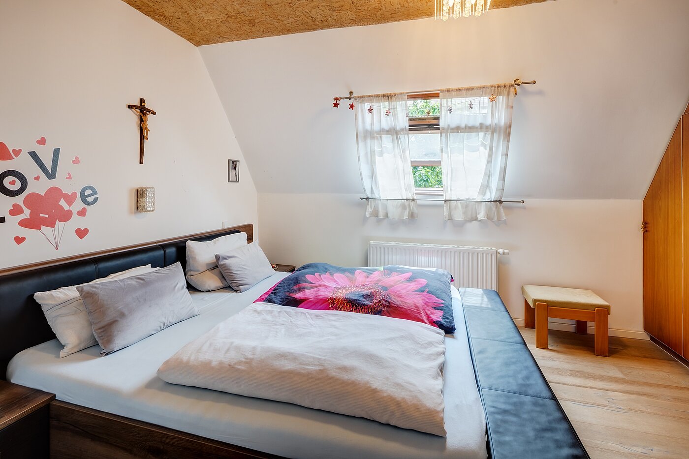 Casa unifamiliar  de 8 habitaciones | 70229 | Schlafzimmer...