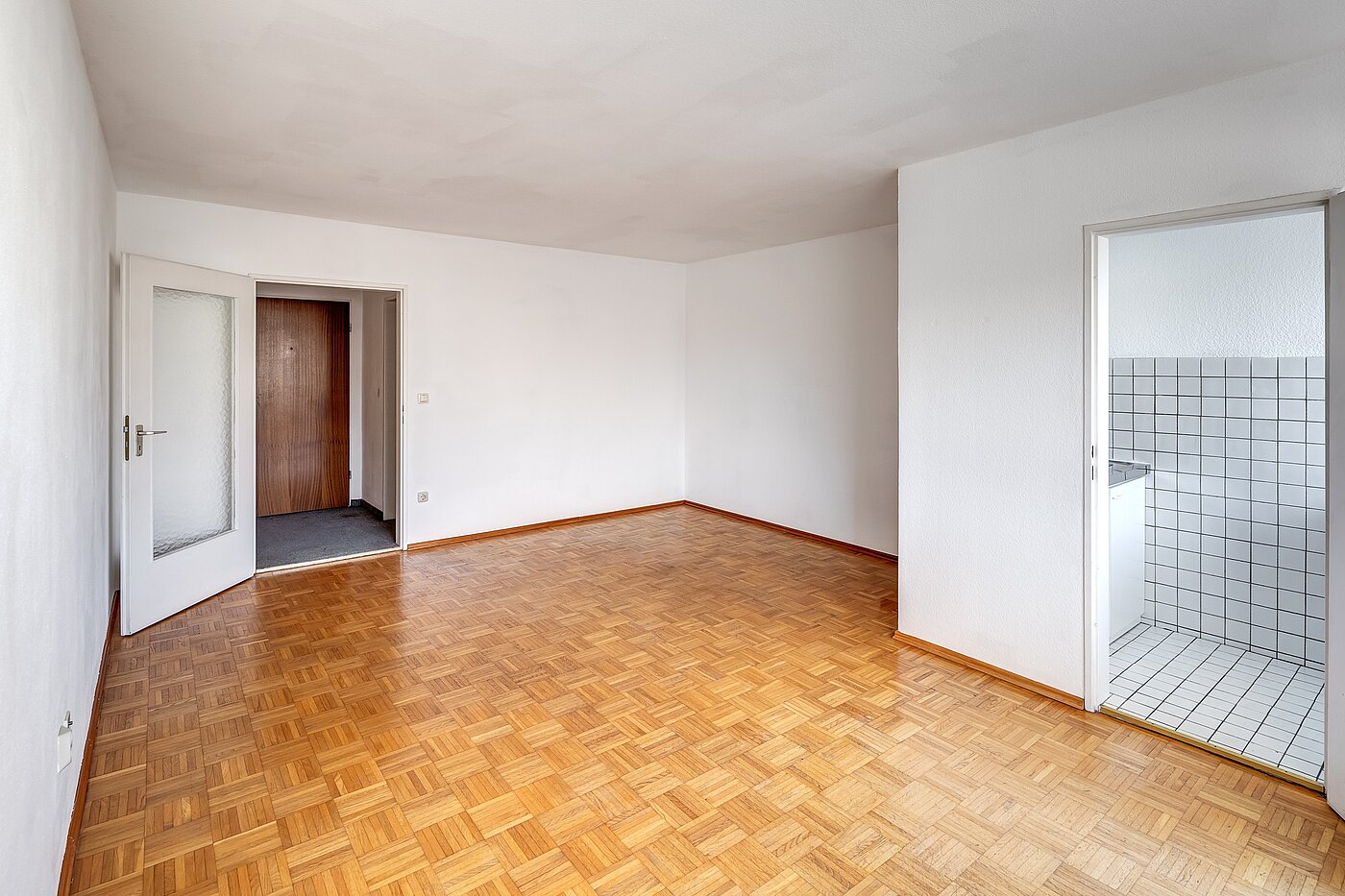 Apartamento de 2 habitaciones | München-Freimann | 70158 | Wohnzimmer mit viel Stellmöglichkeiten