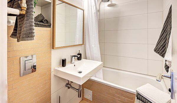 Apartamento de 1 habitación | München-Schwabing | 2210ML3 | Bad mit Wanne...