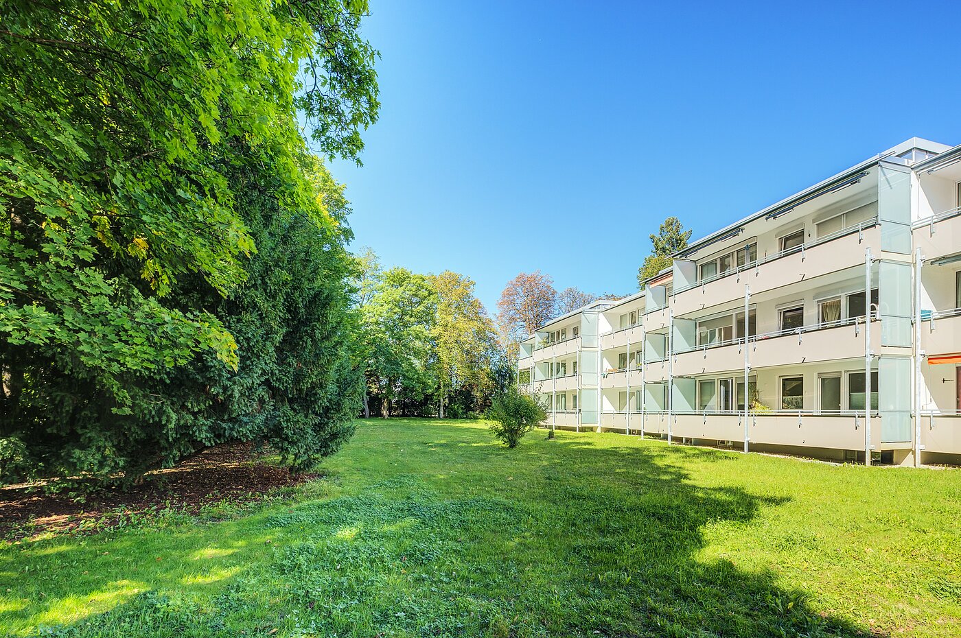 Apartamento de 3.5 habitaciones | 70284 | Parkähnliches Grundstück