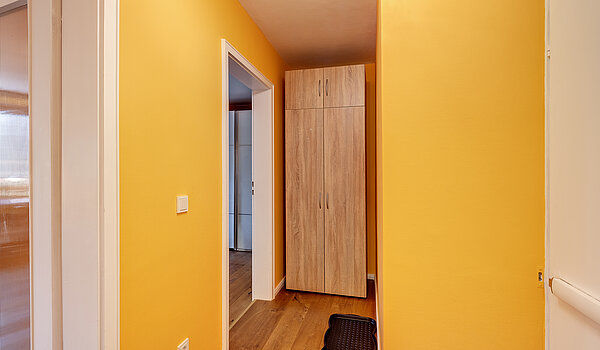 Apartamento de 2 habitaciones | München-Bogenhausen | 70287 | ...mit Blickrichtung Schlafzimmer...