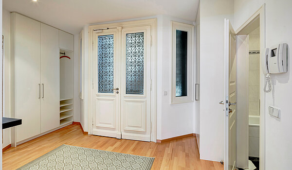 Apartamento de 1 habitación | München-Ludwigsvorstadt | 70388 | Eingangstüre